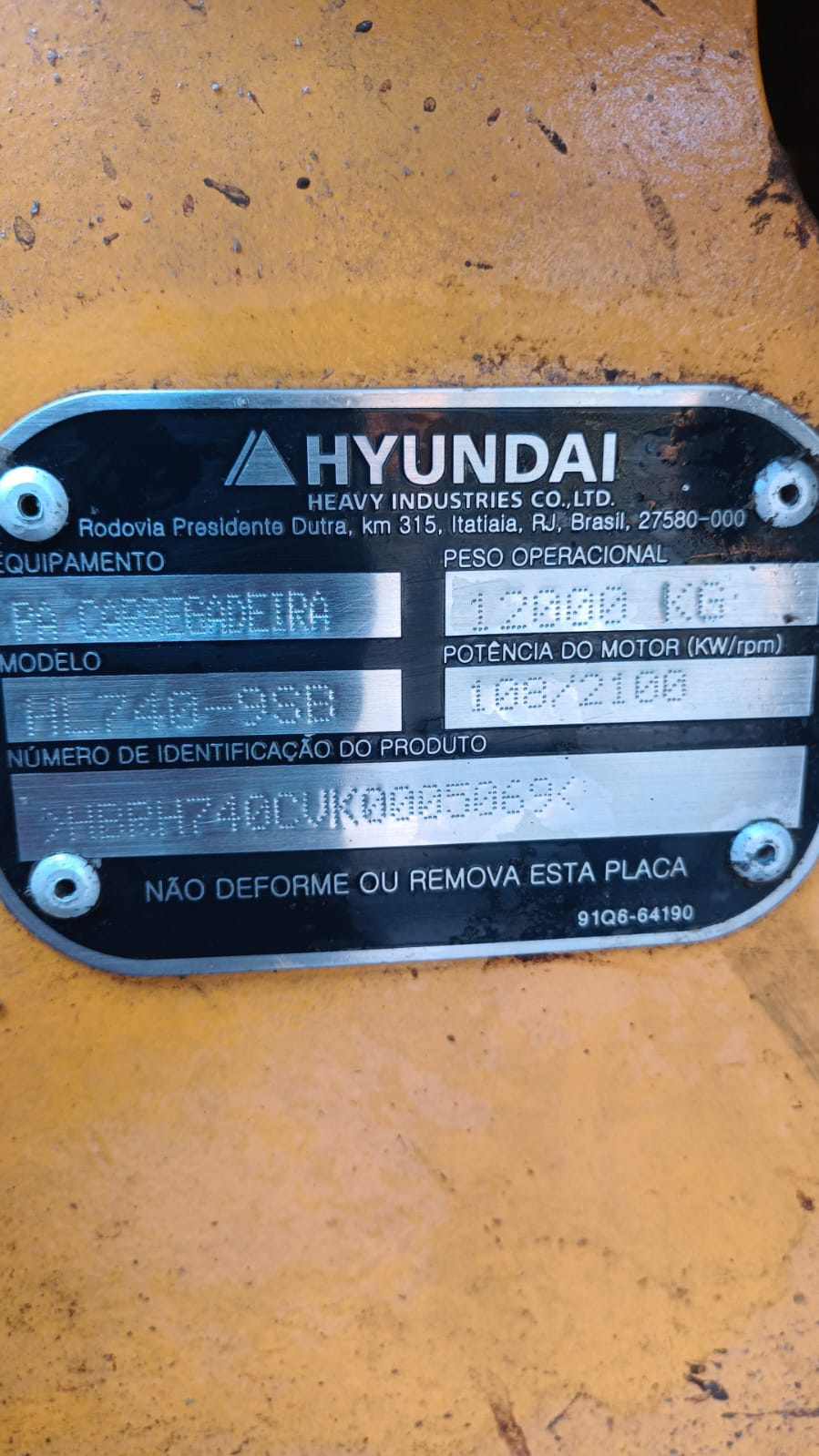 PA CARREGADEIRA MARCA HYUNDAI MODELO HL760-9